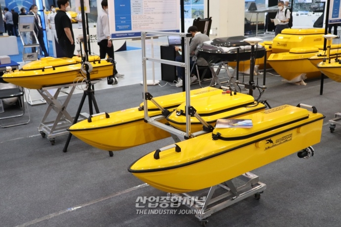 [산업VIEW] 코엑스서 드론택시, 순찰, 구조 등 다양한 용도의 드론 선보여 - 산업종합저널 전시회