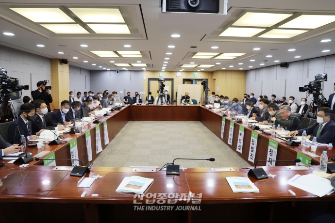 방폐물 특별법 "미래 세대 위해 장기적이고 일관성 있어야" - 산업종합저널 정책