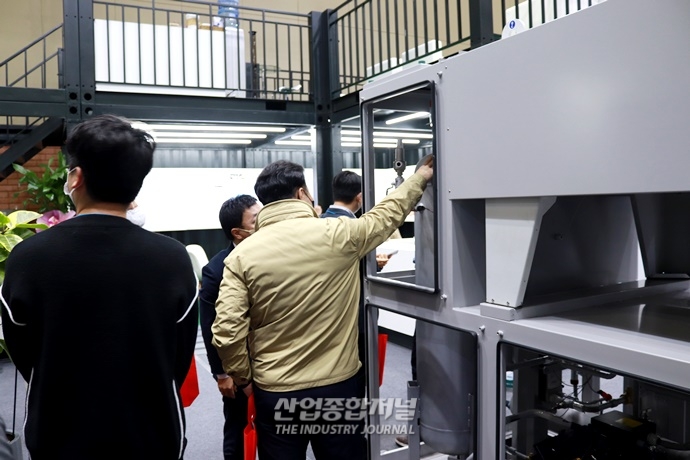 [DTon] 친환경 냉매 활용, 산업용 냉동기 - 산업종합저널 전시회