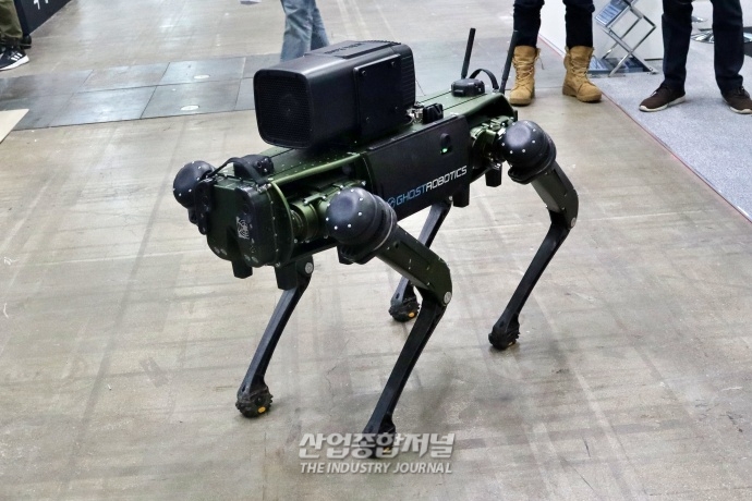 이동의 자유화, 로봇 활용도 높이는 지름길 - 산업종합저널 전시회