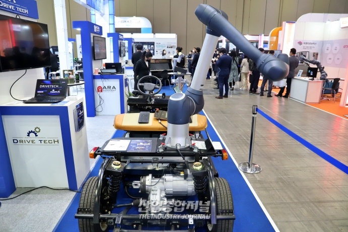 다양한 업계에서 응용되는 로봇들...최근 기술 동향은? - 산업종합저널 전시회