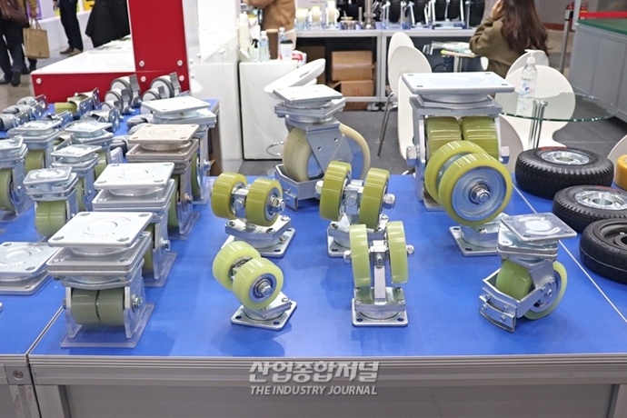 기계장비와 로봇의 발, 캐스터(Caster) - 산업종합저널 전시회
