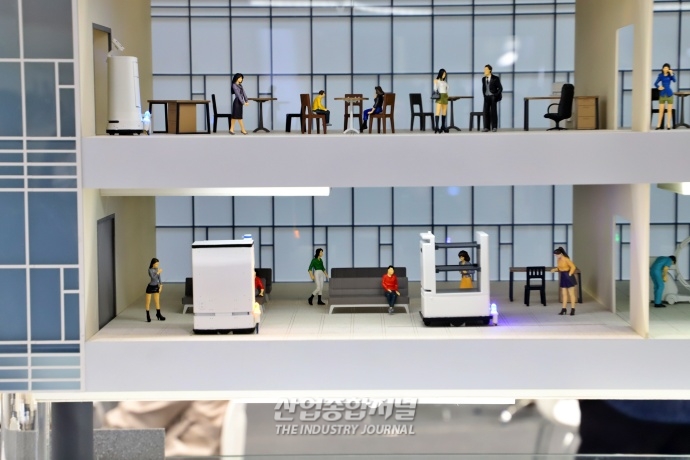 실증사업 검증 통해 일상 속에 적용되는 ‘서비스 로봇’ - 산업종합저널 전시회