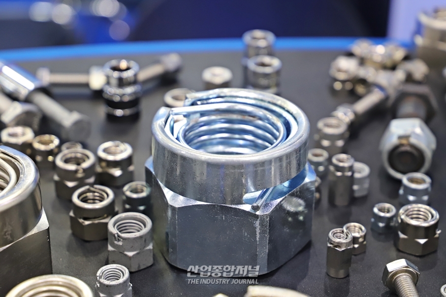 더 견고하고 안전한 구조를 위한 풀림방지 너트 - 산업종합저널 전시회