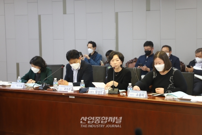 재생에너지, 2030년 목표로 RE100·RPS 충당 어려워 - 산업종합저널 동향