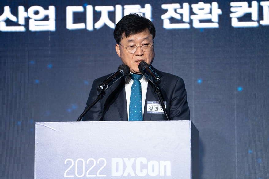 “디지털 기반 산업 혁신, 세상 경험 방식의 파괴적 변화 초래” - 산업종합저널 동향