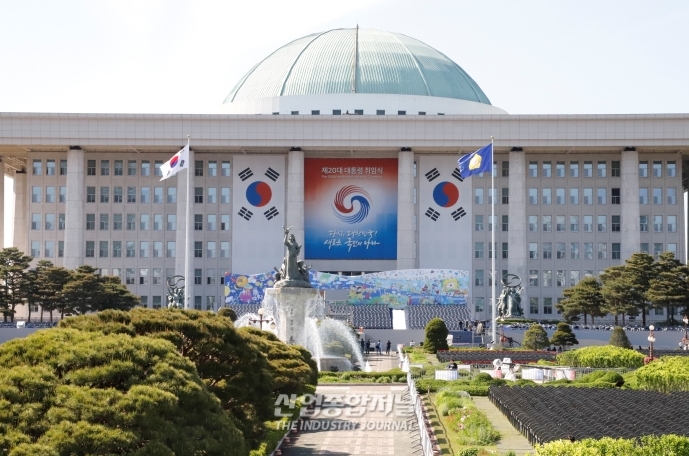 [2022년 10대 이슈] ⑥인플레이션 감축법(IRA) - 산업종합저널 동향