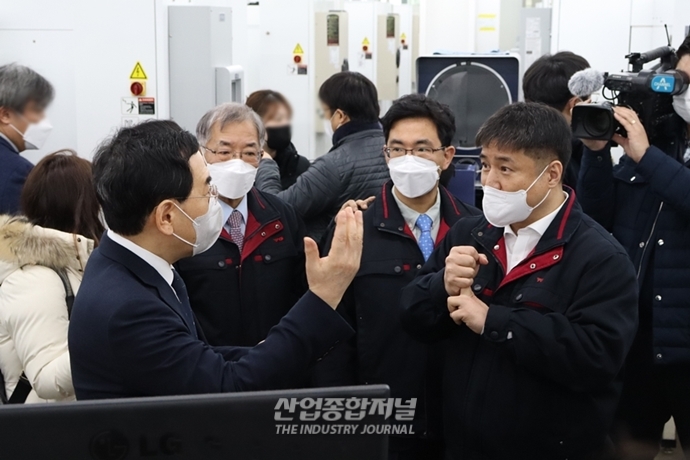 [산업VIEW] 산업부 이창양 장관, 수출현장 방문 - 산업종합저널 정책