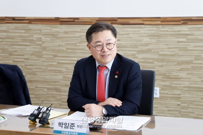 2030까지 중견기업 1만개·수출 2천억달러 시대 연다 - 산업종합저널 정책