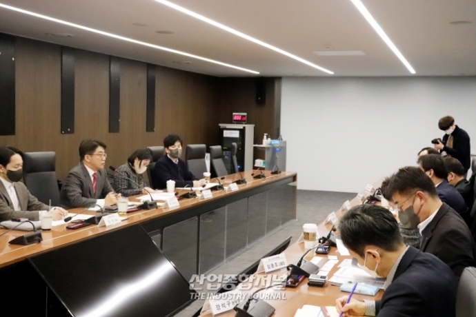 中단기비자 제한 등 공급망 위기 요인 점검…공급망 실무회의 - 산업종합저널 정책