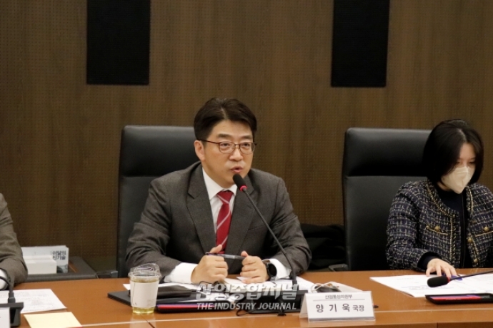 中단기비자 제한 등 공급망 위기 요인 점검…공급망 실무회의 - 산업종합저널 정책