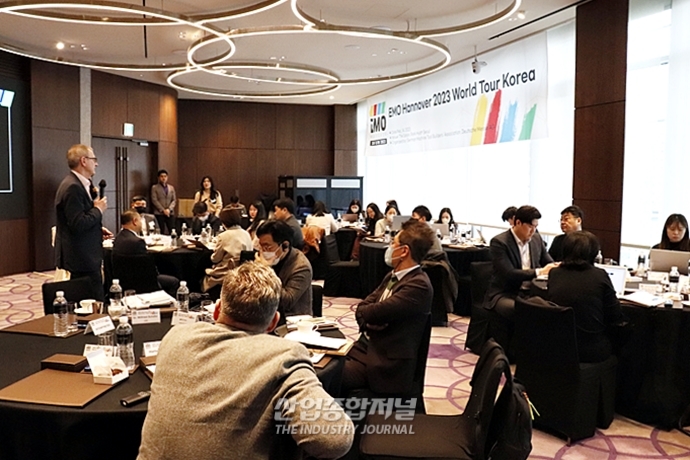 [산업VIEW] “산업 혁신 촉진 트렌드, 디지털화·연결성·지속가능성” - 산업종합저널 전시회