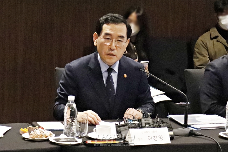 탄소다배출 철강산업, 환골탈태를 위한 발전전략 공유
