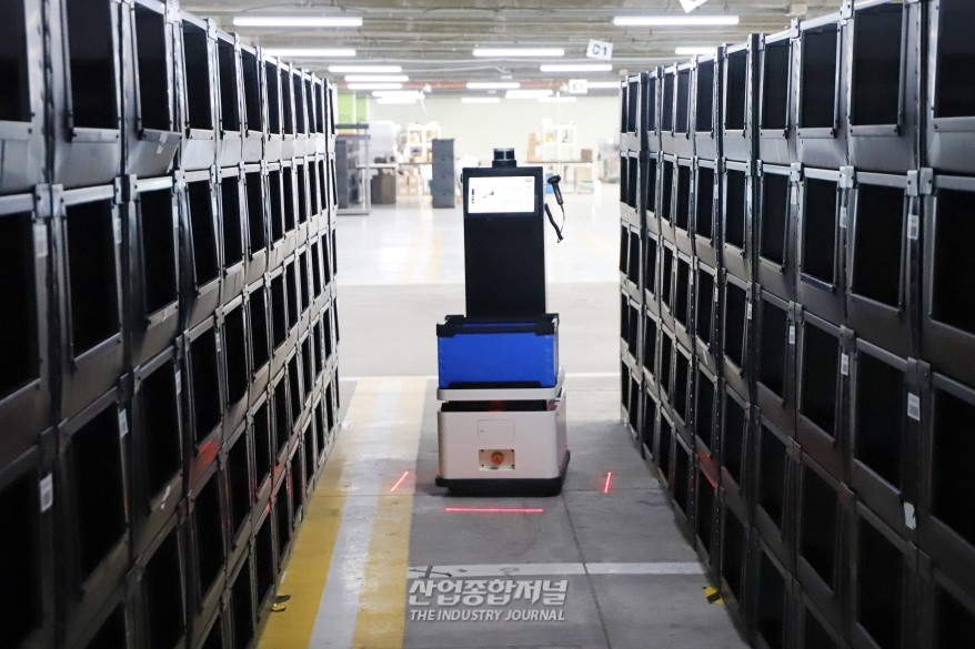 “자율주행로봇…기존 물류센터에 인프라 설치 필요 없어” - 산업종합저널 로봇