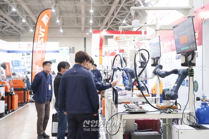 [산업VIEW]전문가의 영역 대중화하는 ‘용접 자동화 설비’ - 산업종합저널 전시회