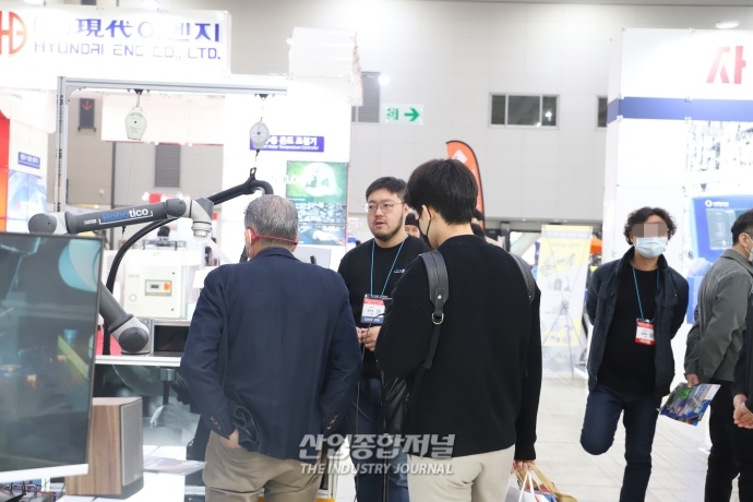 [산업VIEW]전문가의 영역 대중화하는 ‘용접 자동화 설비’ - 산업종합저널 전시회