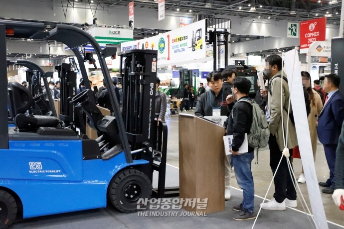 [ICPI WEEK]자동차만 전동화? “지게차 배터리도 진화 중” - 산업종합저널 전시회