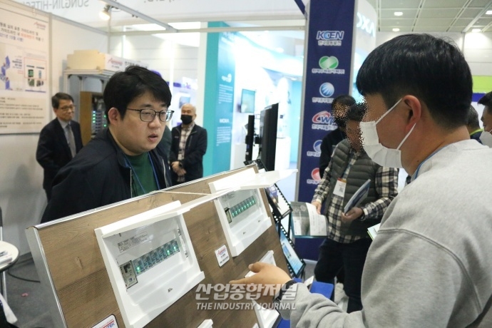 [전기전] “아크도 차단하고, 회로 상태도 알려주고” - 산업종합저널 전시회