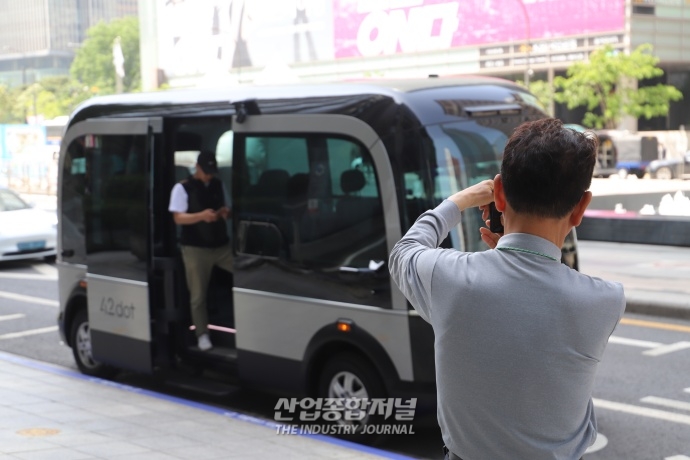 자율주행버스 호출은 어떻게… - 산업종합저널 동향