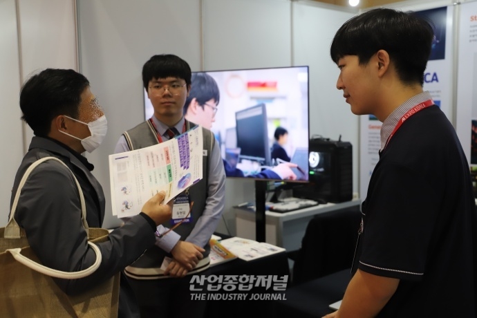 [AI 엑스포] 전시회에서 만난 AI산업의 미래 인재 - 산업종합저널 전시회