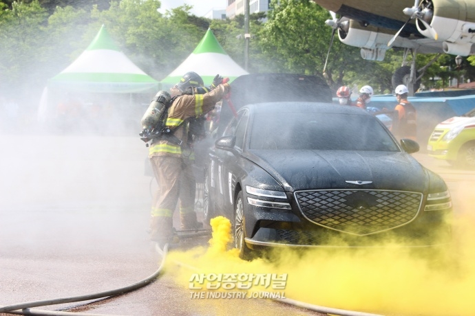 “여의도공원에서 전기차 화재가 난다면?” - 산업종합저널 전시회