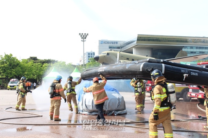 “여의도공원에서 전기차 화재가 난다면?” - 산업종합저널 전시회