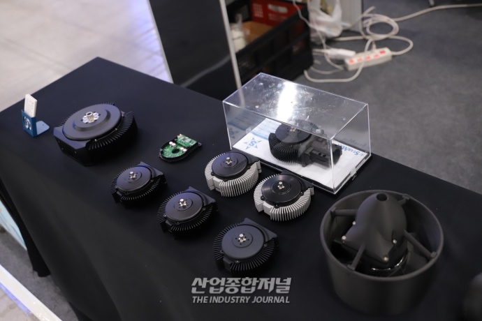 수중 드론에 쓰이는 국산 모터 - 산업종합저널 전시회