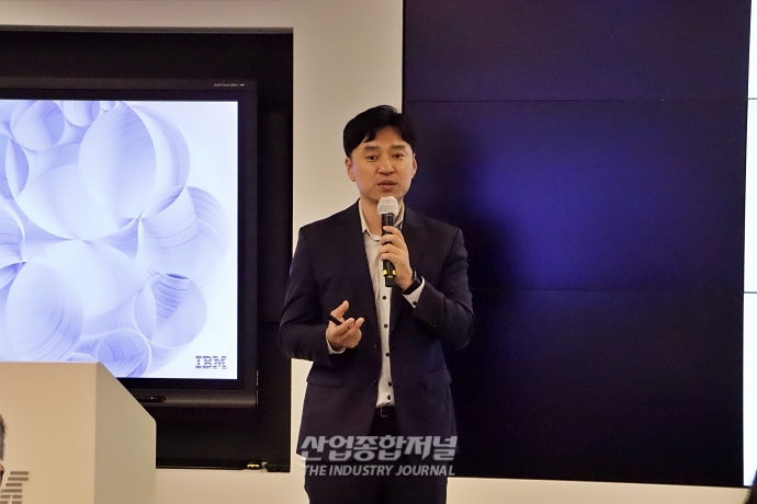 '전 산업군 AI 활용' 위한 데이터 저장 솔루션 - 산업종합저널 동향