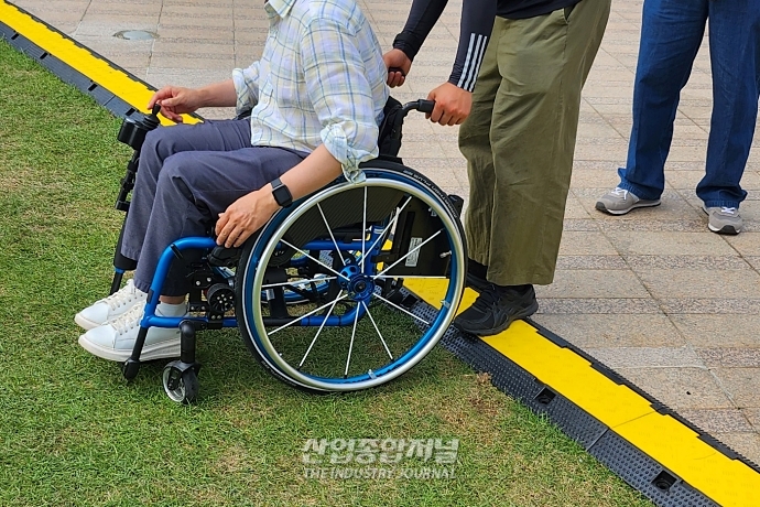 어린이·노약자·장애인 위한 '동행기술'들을 만나다 - 산업종합저널 동향