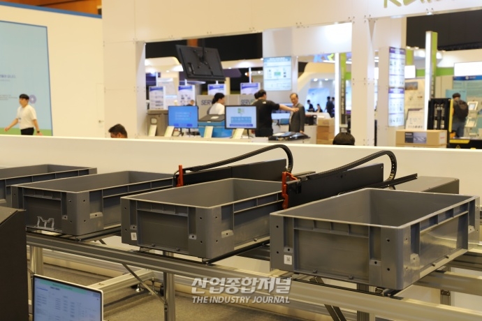 [국토교통기술대전] 물류센터 자동화에 쓰이는 셔틀 시스템 - 산업종합저널 전시회