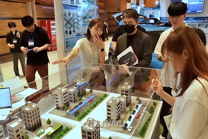 [국토교통기술대전]레벨4 완전자율주행시대를 열 R&D 과제들 - 산업종합저널 전시회