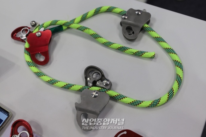[안전보건전시회] 똑똑해진 추락 방지대, 실시간 모니터링 '이상 여부' 확인 - 산업종합저널 전시회