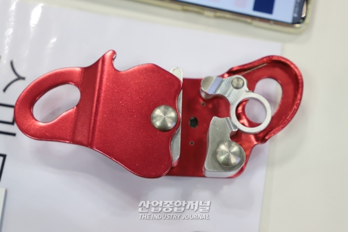 [안전보건전시회] 똑똑해진 추락 방지대, 실시간 모니터링 '이상 여부' 확인 - 산업종합저널 전시회