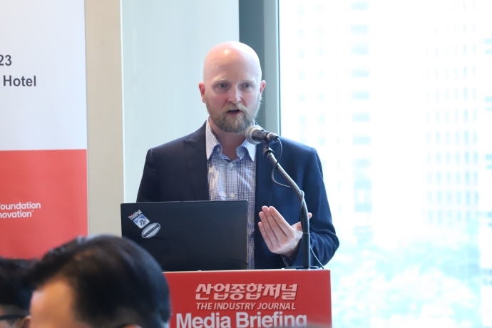 사무 업무 자동화하는 RPA에 AI 결합, “근본적인 업무 방식 변화할 것” - 산업종합저널 동향