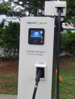 전기차 충전기 전선 정리용 전동릴