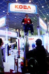 [KOFA2005]전시장에 왠 자이로드롭?