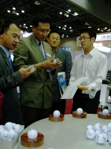 [코리아팩]골프공 안에 무엇이 있을까?