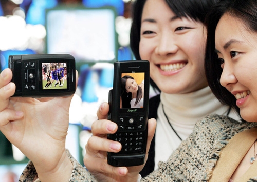 삼성전자, DMB폰 시장에서도 초슬림으로 승부수 걸어