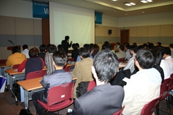 [SIMTOS 2006]세계 공작기계社 일산에 운집