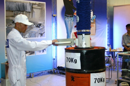 [창원KOFAS 2006]70kg 드럼통도 거뜬히