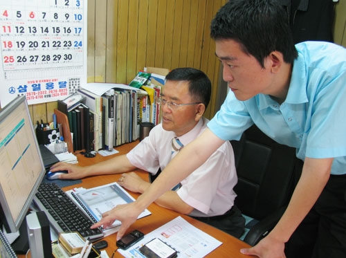 [기업]중고공작기계업계의 34년 최씨 고집, 명진기계상사