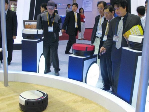 흥미진진한 로봇 세계,  '로보월드 2006' 