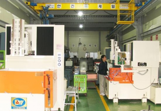 [기업]방전가공기 왕국 대원씨엠에스(주), “한국 방전가공기 역사 우리가 다시 쓴다”