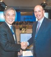 이구택 포스코 회장 국제철강협회장에 선출