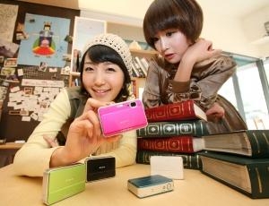 소니코리아, 4GB 내장 사이버샷 DSC-T2 출시 