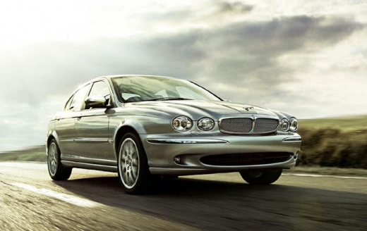 재규어, 4륜구동 세단 '2008년형 X-타입' 출시