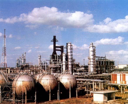 중동 석유산업…최대 전략산업 석유화학 집중육성