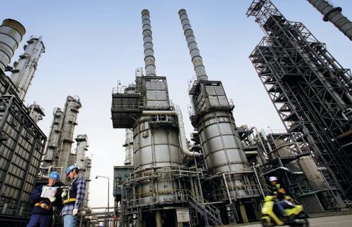 중동 석유산업…최대 전략산업 석유화학 집중육성