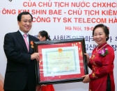 김신배 SKT 사장, 베트남 “국가우호훈장” 수훈