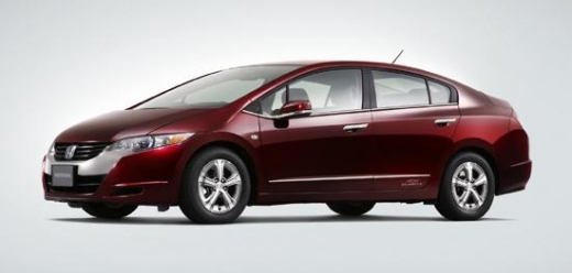 혼다, 일본형 연료전지車 'FCX 클래러티' 공개 